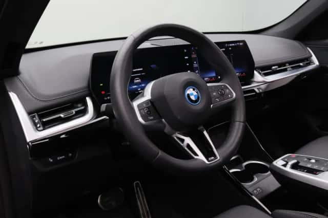 BMW iX1 (2025) thumbnail 19