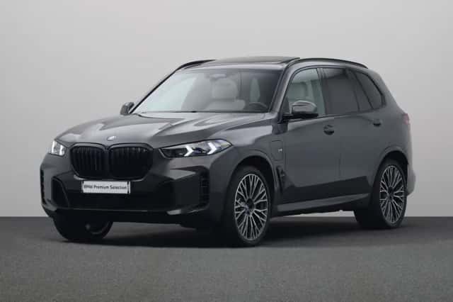 BMW X5 (2023) thumbnail 1