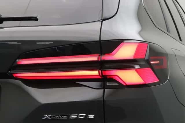 BMW X5 (2023) thumbnail 11