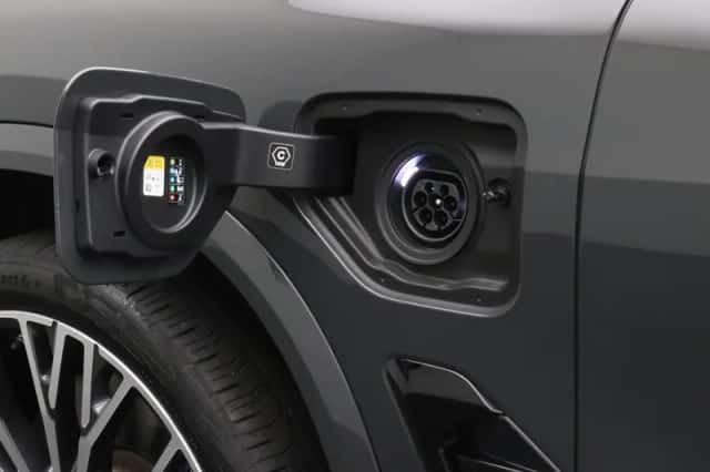 BMW X5 (2023) thumbnail 13