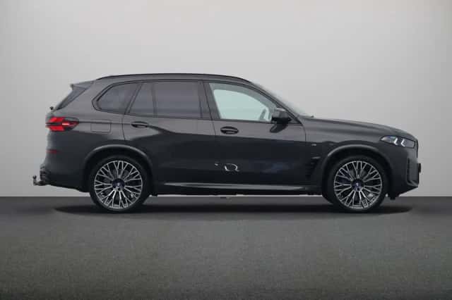 BMW X5 (2023) thumbnail 14