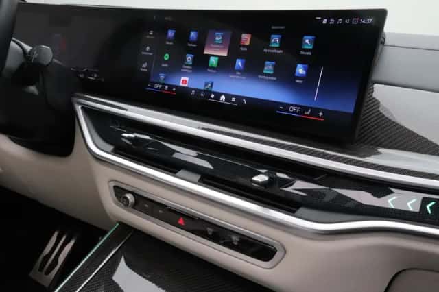 BMW X5 (2023) thumbnail 26