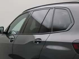 BMW X5 (2023) thumbnail 8