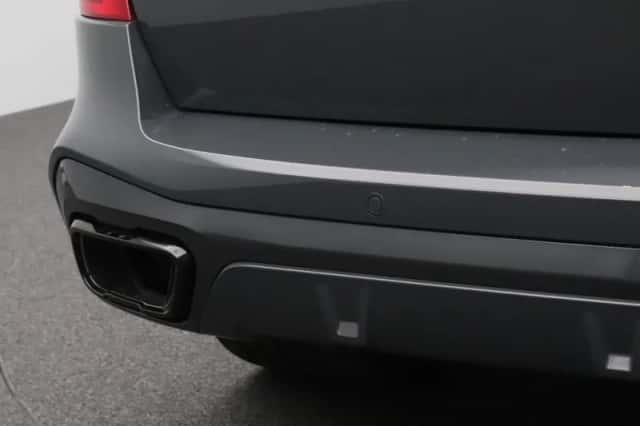 BMW X5 (2023) thumbnail 10