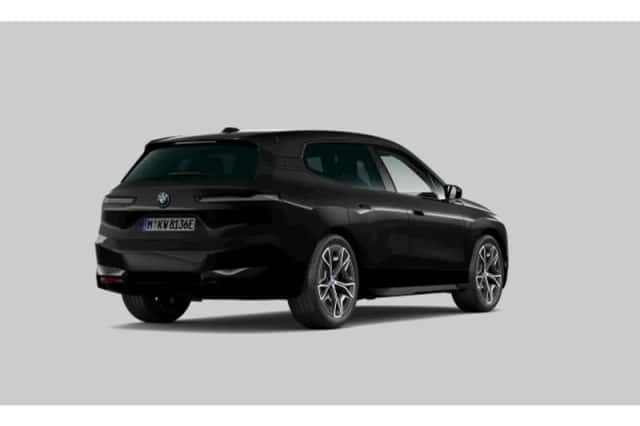 BMW iX (2023) thumbnail 2