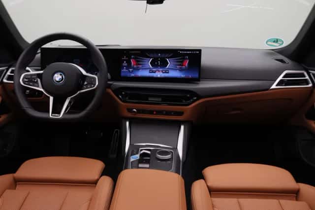 BMW i4 (2025) thumbnail 3