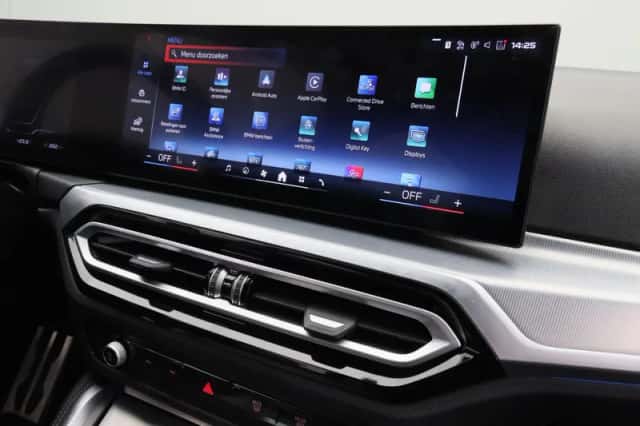 BMW i4 (2024) thumbnail 23
