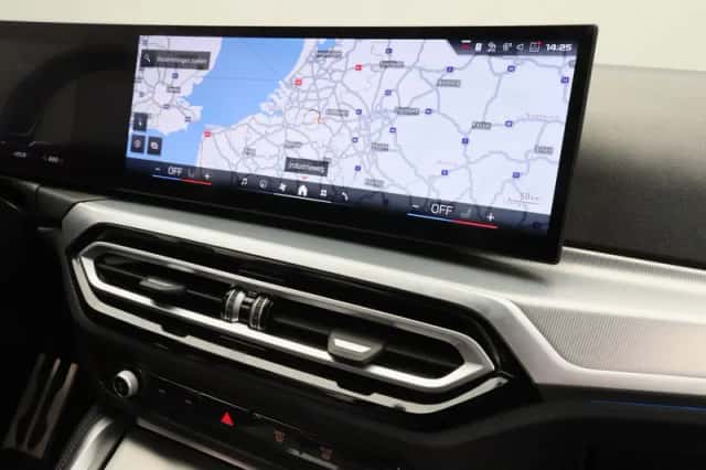 BMW i4 (2024) thumbnail 24