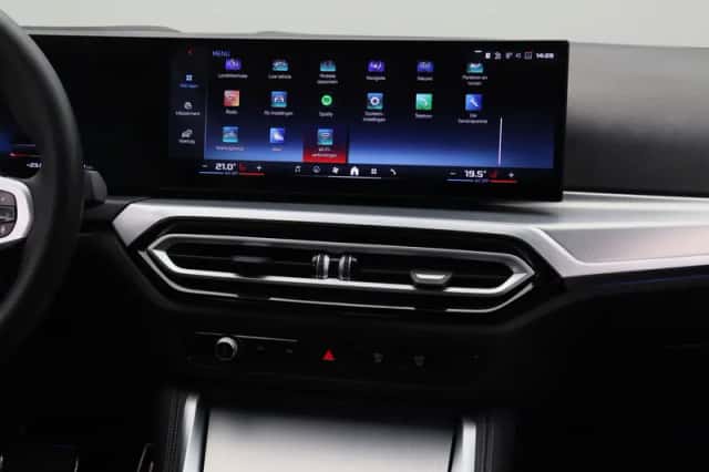 BMW i4 (2024) thumbnail 27