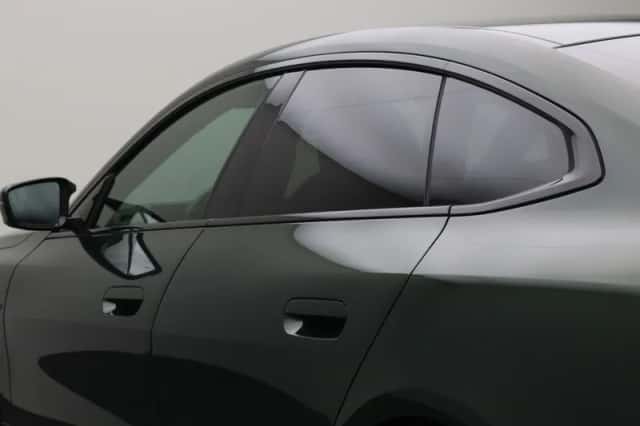 BMW i4 (2024) thumbnail 7