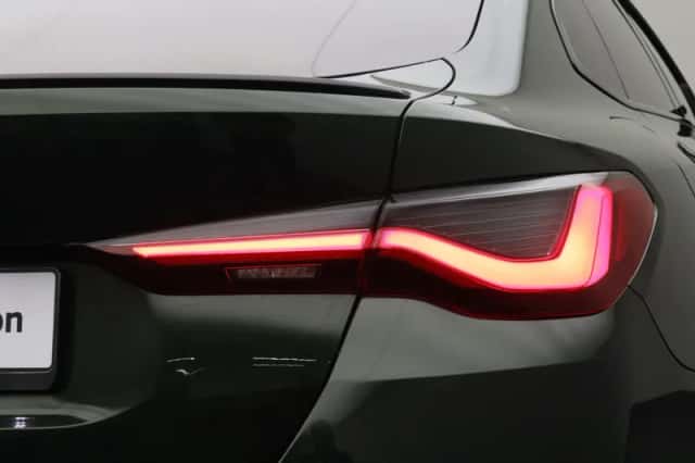 BMW i4 (2024) thumbnail 10