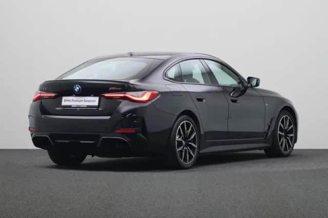 BMW i4 (2023) thumbnail 2