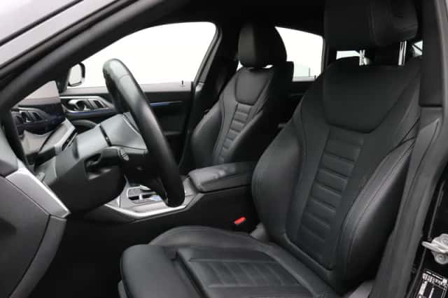 BMW i4 (2023) thumbnail 19