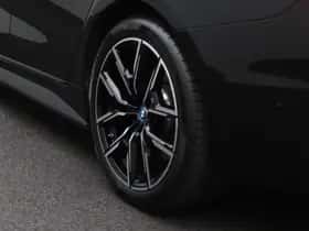 BMW i4 (2023) thumbnail 8