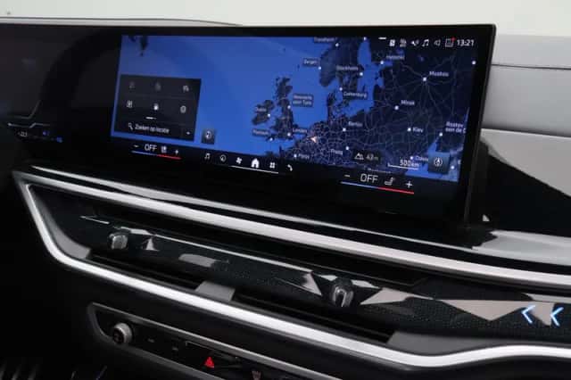 BMW X5 (2024) thumbnail 5