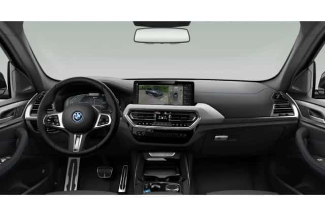 BMW iX3 (2024) thumbnail 3