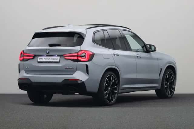 BMW X3 (2022) thumbnail 2