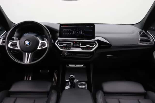 BMW X3 (2022) thumbnail 3