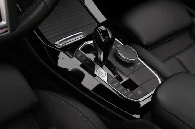 BMW X3 (2022) thumbnail 6
