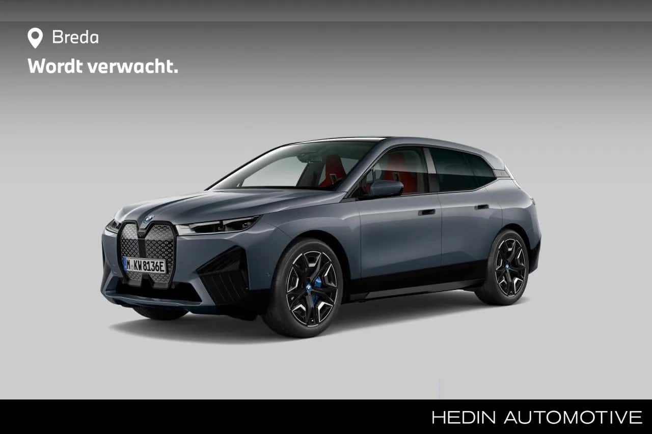 BMW iX (2022) — foto 1