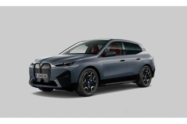 BMW iX (2022) thumbnail 4