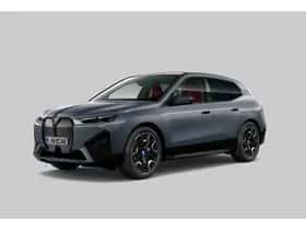 BMW iX (2022) thumbnail 4