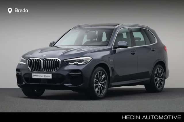 BMW X5 (2022) thumbnail 1
