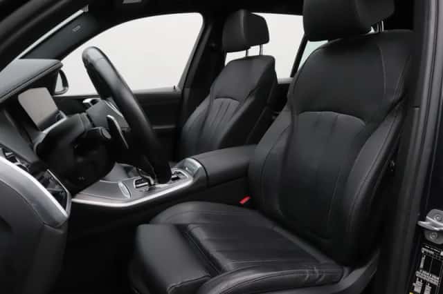 BMW X5 (2022) thumbnail 21