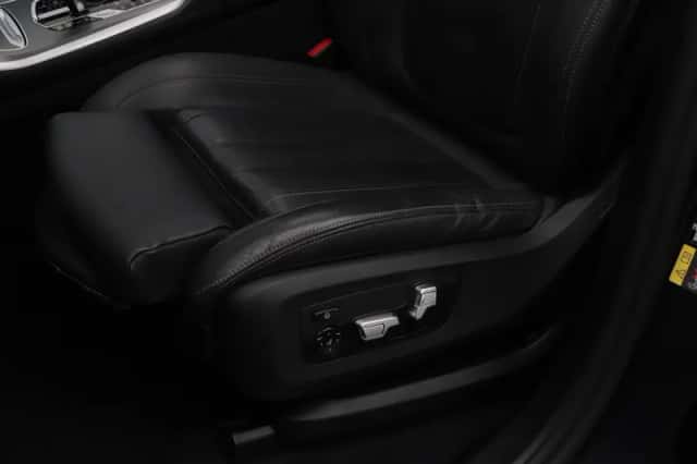 BMW X5 (2022) thumbnail 4