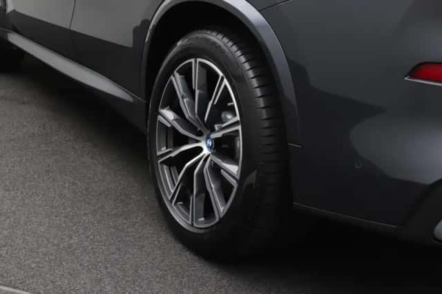 BMW X5 (2022) thumbnail 9