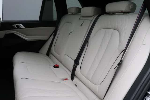 BMW X5 (2025) thumbnail 22