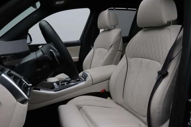 BMW X5 (2025) thumbnail 23