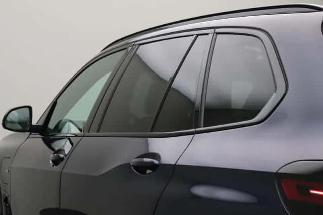BMW X5 (2025) thumbnail 8