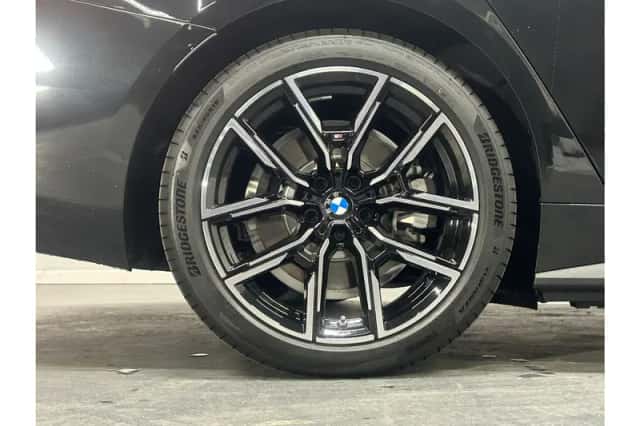 BMW i4 (2025) thumbnail 15