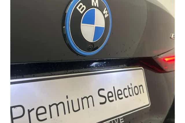 BMW i4 (2025) thumbnail 17