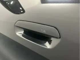 BMW i4 (2025) thumbnail 19
