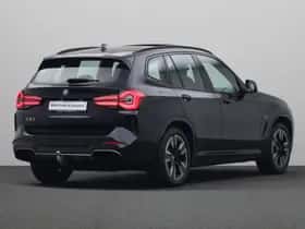 BMW iX3 (2023) thumbnail 2