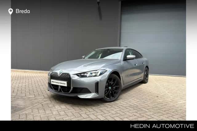 BMW i4 (2026) thumbnail 1