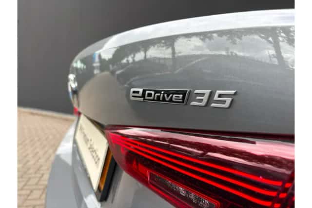 BMW i4 (2026) thumbnail 5