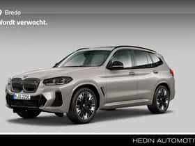 BMW iX3 (2024)