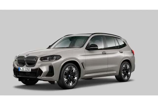 BMW iX3 (2024) thumbnail 4