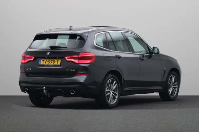 BMW X3 (2018) thumbnail 2