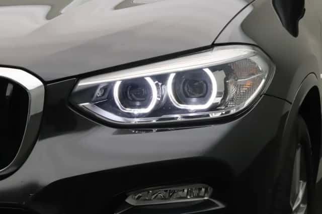 BMW X3 (2018) thumbnail 16