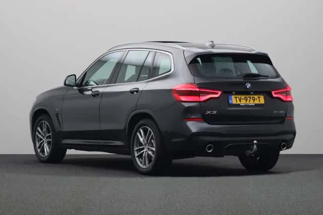 BMW X3 (2018) thumbnail 18