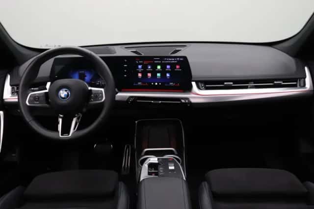 BMW X1 (2025) thumbnail 3