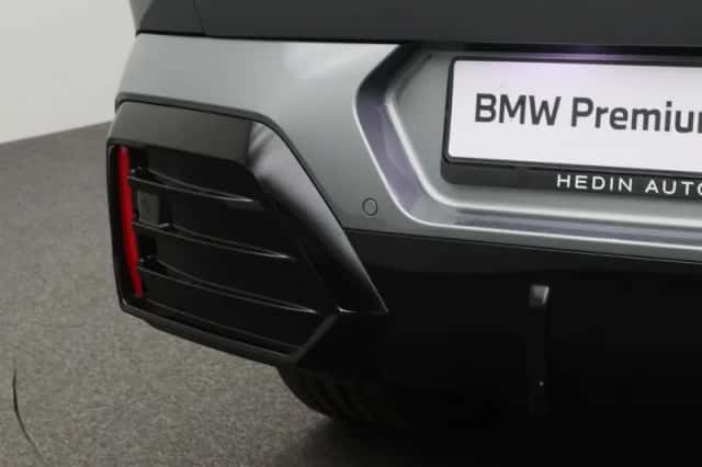 BMW iX2 (2025) thumbnail 6