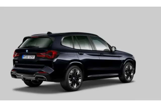 BMW iX3 (2023) thumbnail 2