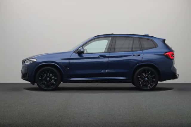 BMW X3 (2023) thumbnail 17