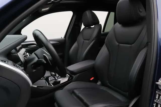 BMW X3 (2023) thumbnail 24