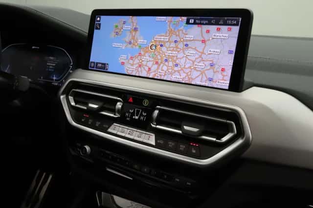 BMW X3 (2023) thumbnail 5